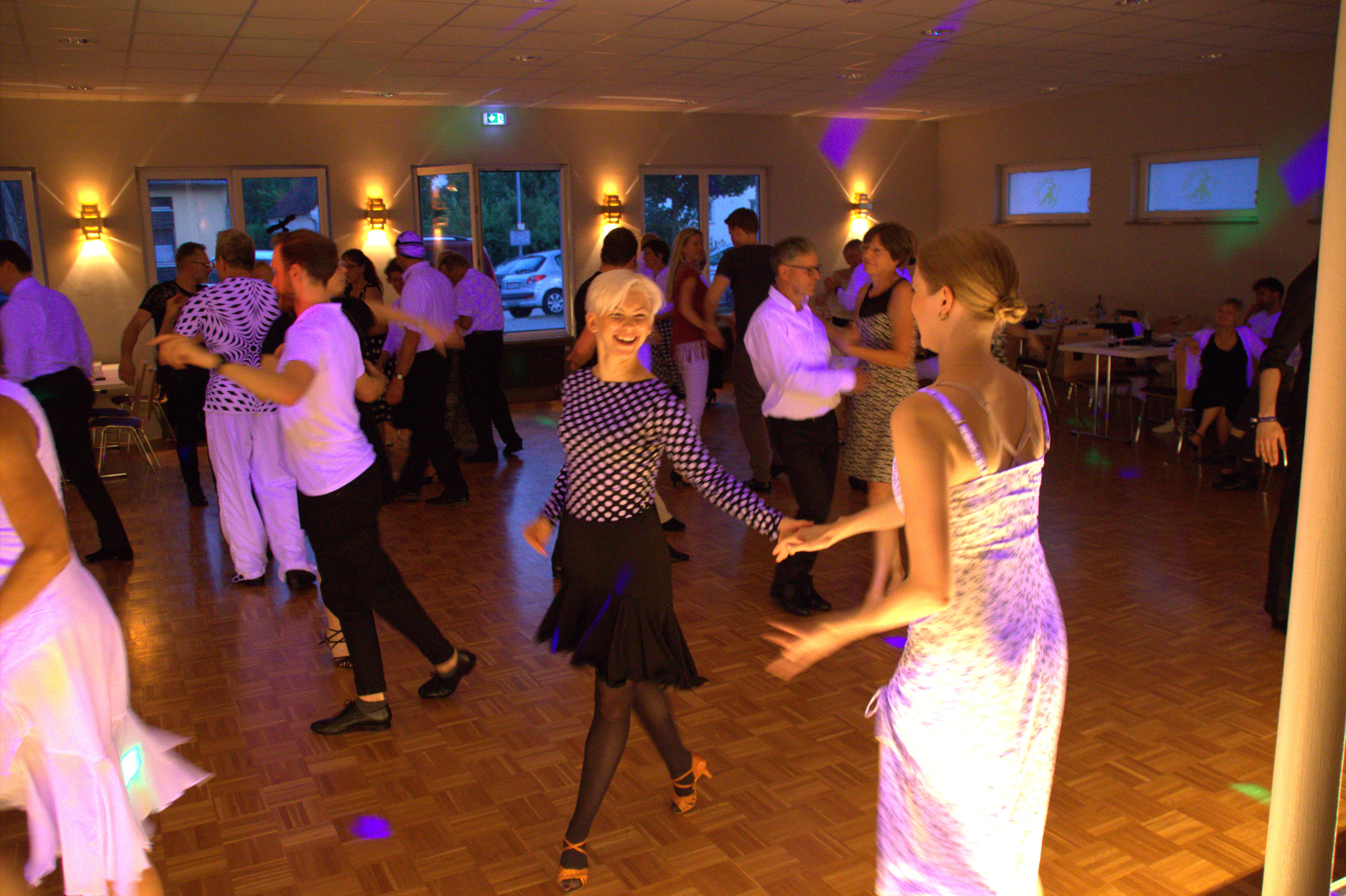 Paartanz Standard/Latein (inkl. Discofox)